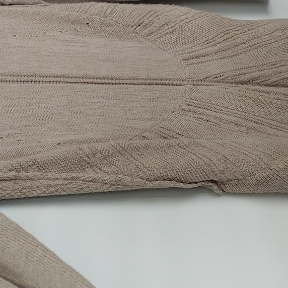 Anthropologie Knit Sweater - Picture 14 of 17